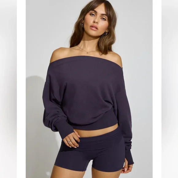 Garage off shoulder sweatshirt - Picture 2 of 5